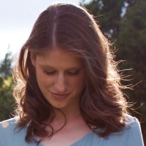 Meet your Posher, Elise